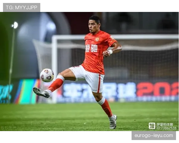 范戴克传球成功率飙升，攻守兼备助球队表现亮眼