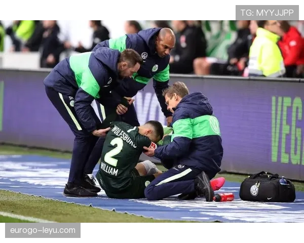 狼堡定位球成制胜法宝，精准战术助球队逆转取胜