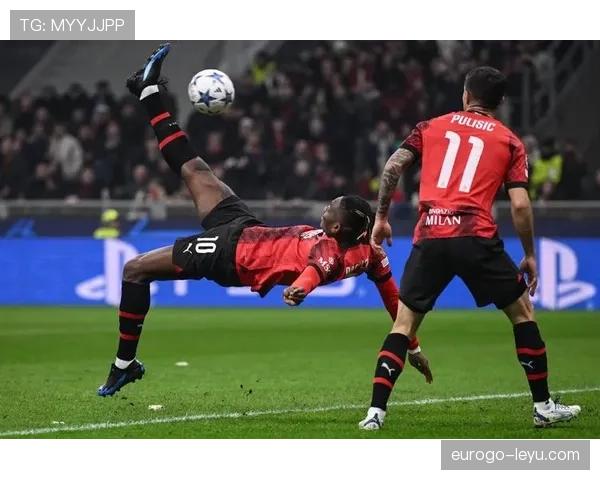 贝林厄姆精彩倒钩破门，助力球队在欧洲杯表现稳健。